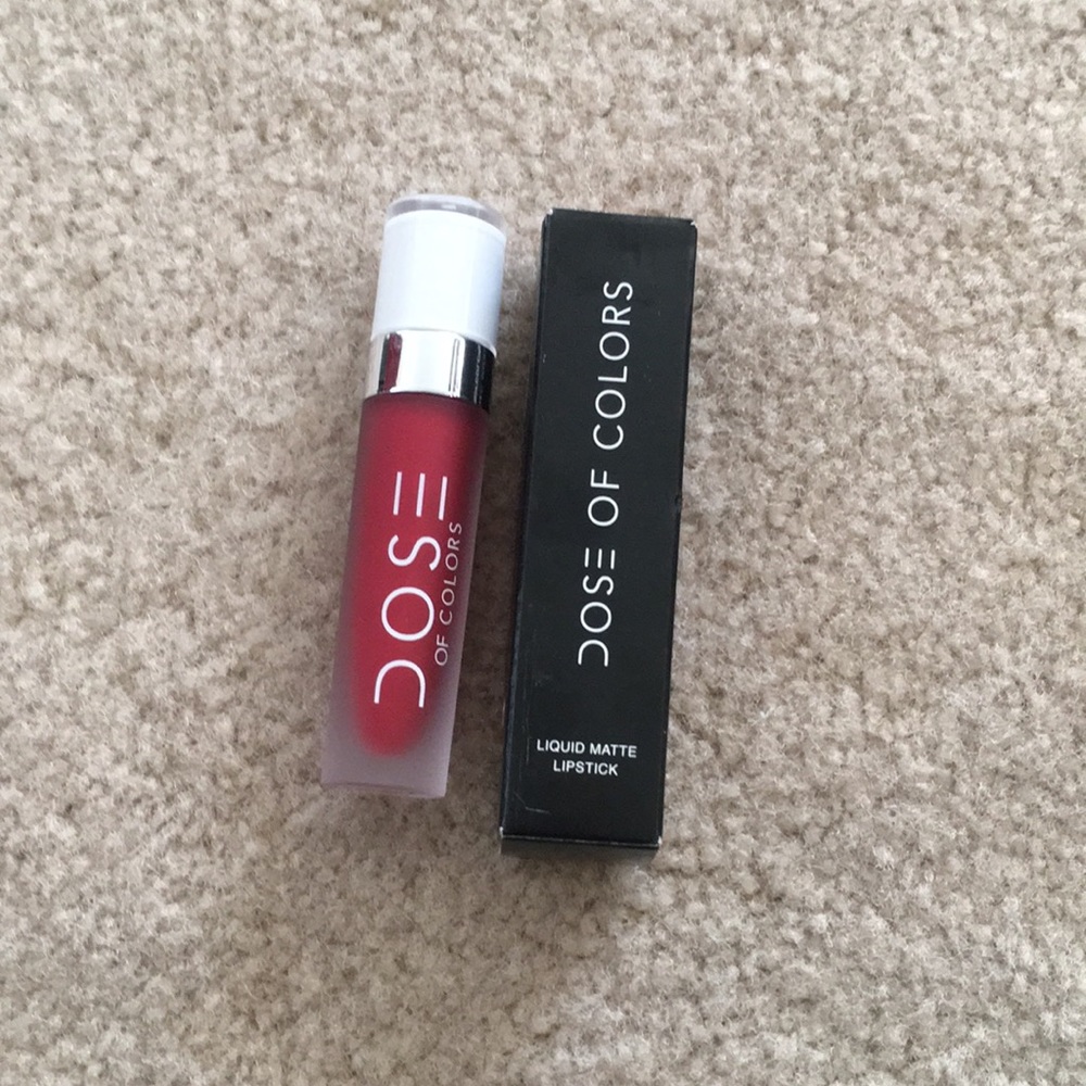 Dose of colors, liquid lipstick.